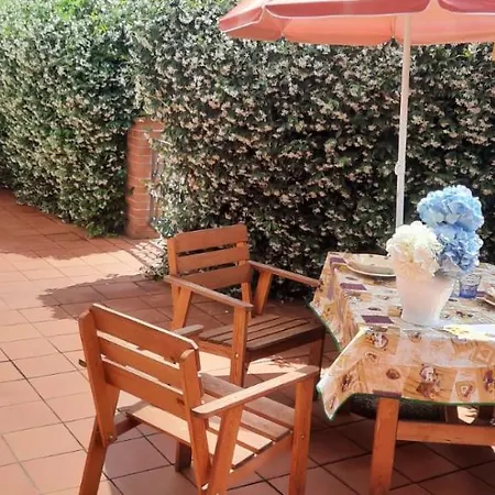 Comodo Per Lerici E 5 Terre Апартаменты *